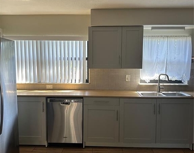 1795 S Lilac Circle - Photo Thumbnail 12