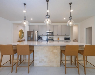 4507 Hillingdam Road - Photo Thumbnail 22