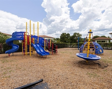 4507 Hillingdam Road - Photo Thumbnail 63