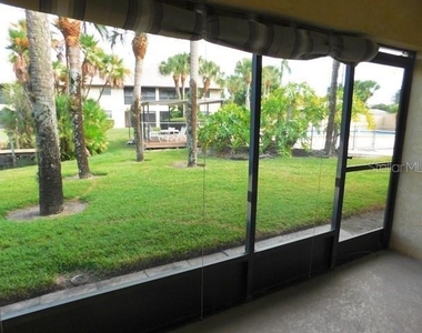 375 Three Lakes Lane - Photo Thumbnail 11