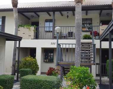 375 Three Lakes Lane - Photo Thumbnail 13