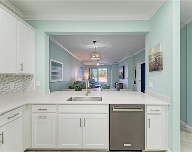 8613 Seasalt Loop - Photo Thumbnail 32