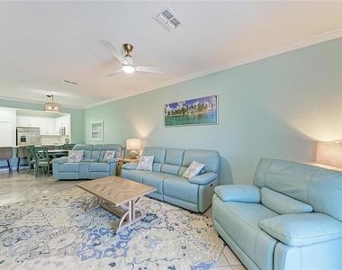 8613 Seasalt Loop - Photo Thumbnail 19
