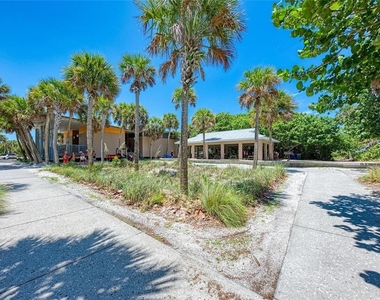 8613 Seasalt Loop - Photo Thumbnail 71
