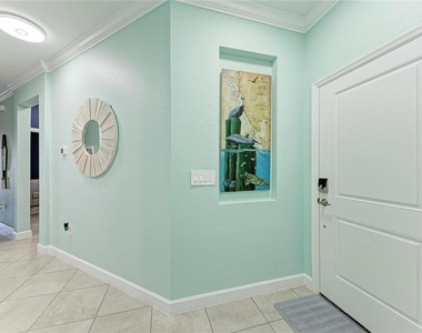 8613 Seasalt Loop - Photo Thumbnail 18