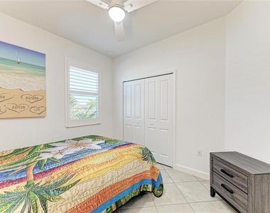 8613 Seasalt Loop - Photo Thumbnail 41