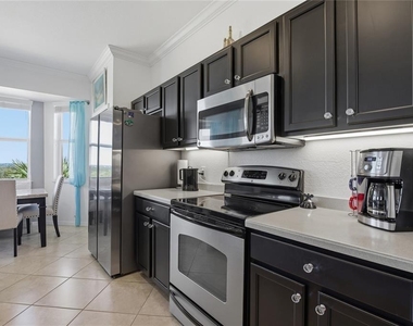 8105 Grand Estuary Trail - Photo Thumbnail 10