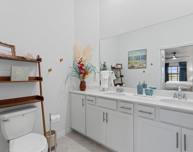 12440 Wellen Golf Street - Photo Thumbnail 24