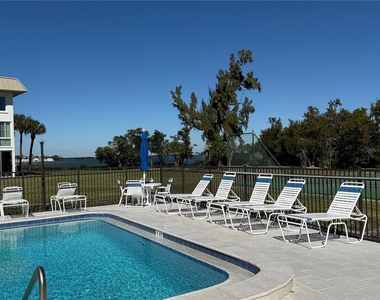 3330 Gulf Of Mexico Drive - Photo Thumbnail 13