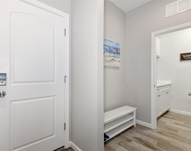 11616 Golden Bay Place - Photo Thumbnail 37