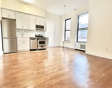 West 78th Street - Photo Thumbnail 1