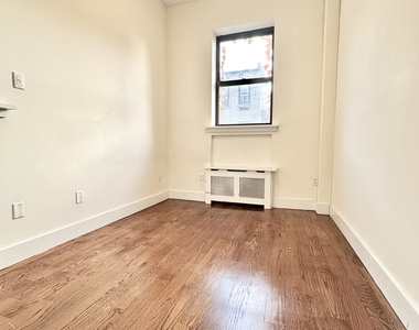 West 78th Street - Photo Thumbnail 6
