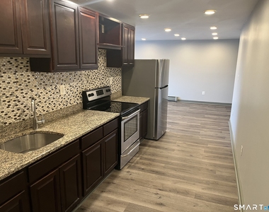 32 Cook Avenue - Photo Thumbnail 4