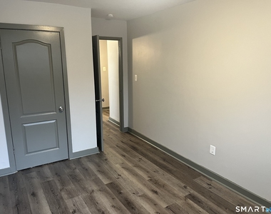 32 Cook Avenue - Photo Thumbnail 11