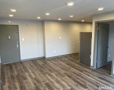 32 Cook Avenue - Photo Thumbnail 7