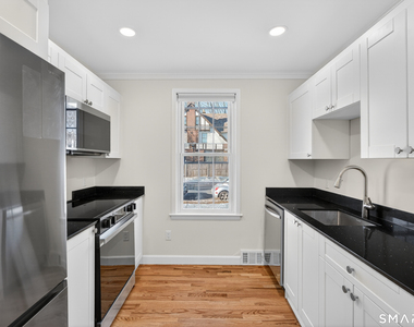 195 Laurel Place - Photo Thumbnail 1