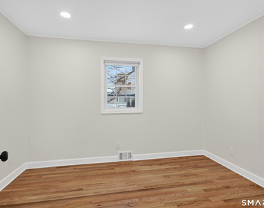195 Laurel Place - Photo Thumbnail 6