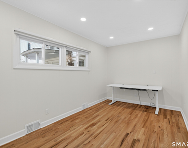 195 Laurel Place - Photo Thumbnail 8