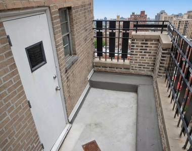 236 East 36th Street - Photo Thumbnail 2