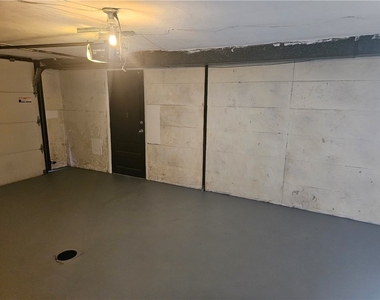 812 Westbury Rd - Photo Thumbnail 25