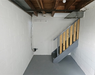 812 Westbury Rd - Photo Thumbnail 23