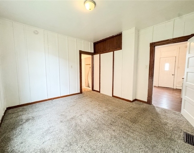 604 Center Ave - Photo Thumbnail 10