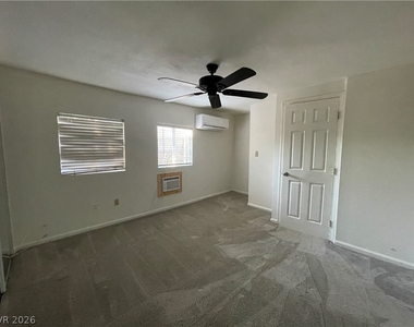 405 S 15th Street - Photo Thumbnail 6