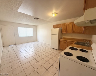 4220 Stewart Avenue - Photo Thumbnail 2