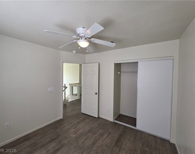8829 Cornwall Glen Avenue - Photo Thumbnail 43