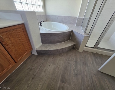 8829 Cornwall Glen Avenue - Photo Thumbnail 63