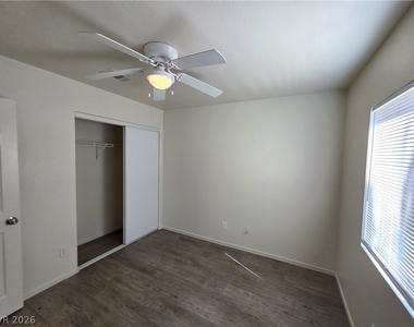 8829 Cornwall Glen Avenue - Photo Thumbnail 41