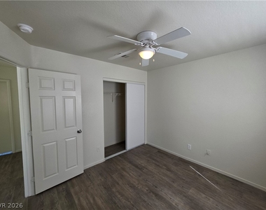 8829 Cornwall Glen Avenue - Photo Thumbnail 40