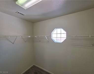 8829 Cornwall Glen Avenue - Photo Thumbnail 24