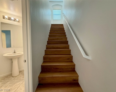 389 Wilford Springs Street - Photo Thumbnail 26