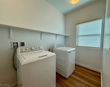 389 Wilford Springs Street - Photo Thumbnail 61