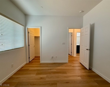 389 Wilford Springs Street - Photo Thumbnail 51