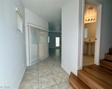 389 Wilford Springs Street - Photo Thumbnail 6