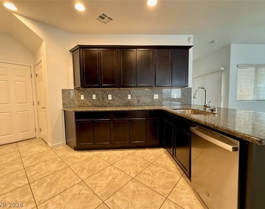 389 Wilford Springs Street - Photo Thumbnail 19