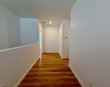 389 Wilford Springs Street - Photo Thumbnail 43