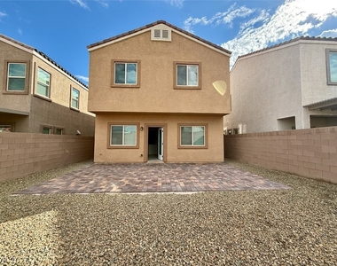 389 Wilford Springs Street - Photo Thumbnail 73