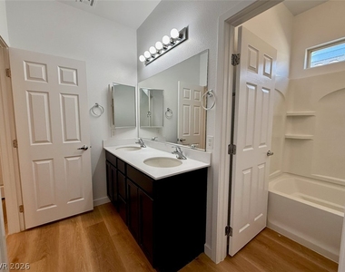 389 Wilford Springs Street - Photo Thumbnail 58