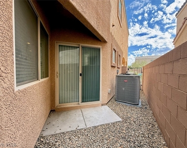 389 Wilford Springs Street - Photo Thumbnail 76