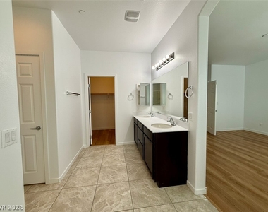389 Wilford Springs Street - Photo Thumbnail 35