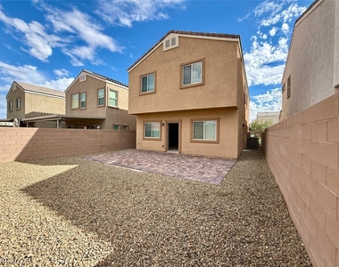 389 Wilford Springs Street - Photo Thumbnail 75