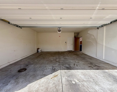 389 Wilford Springs Street - Photo Thumbnail 70