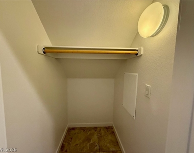 389 Wilford Springs Street - Photo Thumbnail 71