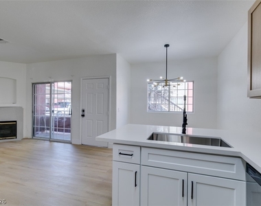 4730 E Craig Road - Photo Thumbnail 13