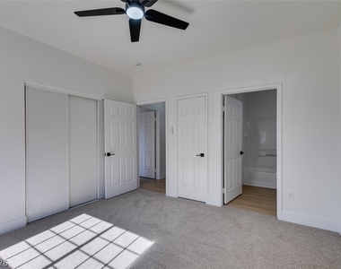 4730 E Craig Road - Photo Thumbnail 20