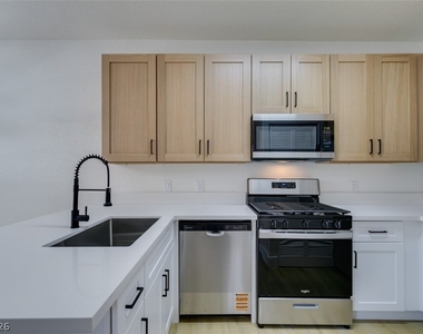 4730 E Craig Road - Photo Thumbnail 2