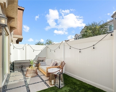 219 Cordelia Cove Avenue - Photo Thumbnail 20